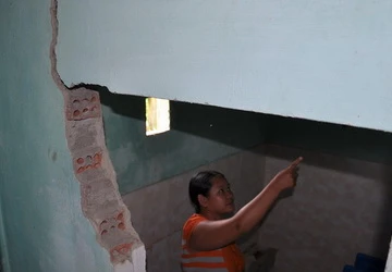 Quảng Nam: người dân hốt hoảng vì rung chấn mạnh ảnh 1