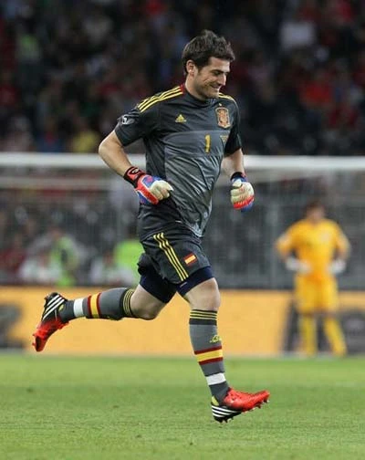 Casillas lập kỷ lục với Tây Ban Nha ảnh 1
