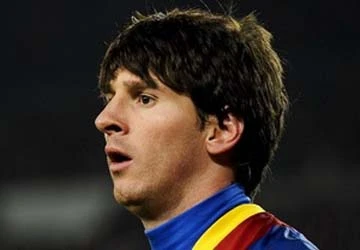 Bị đình chỉ sáu tháng vì đòi mua Lionel Messi ảnh 1
