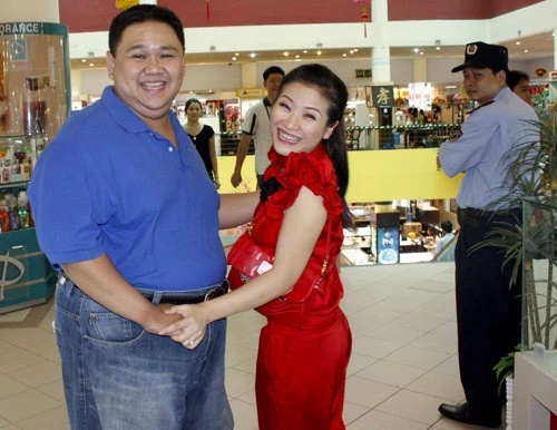 Minh Béo "cặp bồ" với Kiều Linh ảnh 1