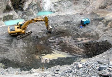 Cần cảnh giác với “lời nguyền tài nguyên” ảnh 1