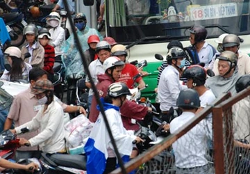 “Lô cốt” gây kẹt xe ảnh 1