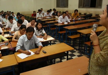 Các trường đào tạo tại chức lên tiếng ảnh 1 Các trường đào tạo tại chức lên tiếng ảnh 1