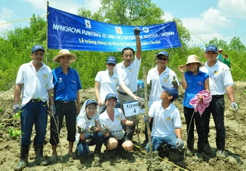 Bunge tổ chức trồng cây tại Khu dự trữ sinh quyển Cần Giờ ảnh 1