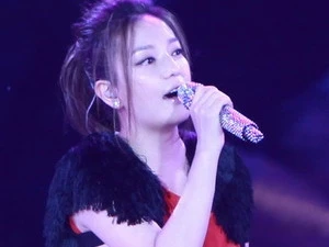 Triệu Vy đầy mãn nguyện với hạnh phúc gia đình ảnh 1