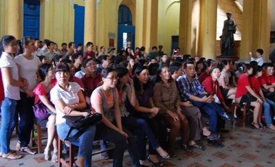 Trực tiếp phiên xử Hoàng Khương- phần 3: Hoàng Khương bị xử 4 năm tù giam ảnh 6 Trực tiếp phiên xử Hoàng Khương- phần 3: Hoàng Khương bị xử 4 năm tù giam ảnh 6