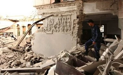 Máy bay ném bom hạng nặng xuống Tripoli ảnh 1