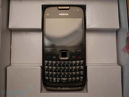 "Đập hộp" Nokia E73 Mode ảnh 2