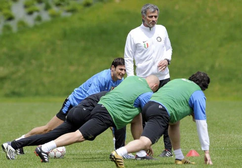 Mourinho sẽ ra mắt ở Real đầu tuần sau ảnh 2