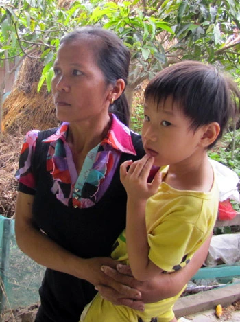 Bé gái 5 tuổi bị kẻ trộm chó bắt làm con tin ảnh 3