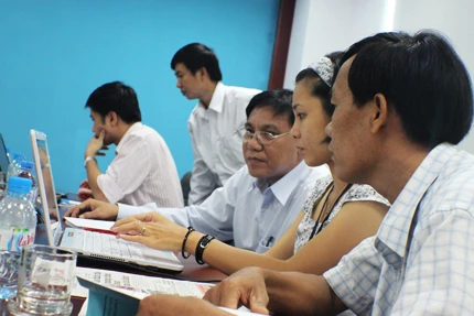 Giao lưu trực tuyến: Gỡ vướng trong chi trả bảo hiểm thất nghiệp ảnh 7