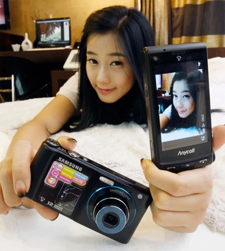 Điện thoại camera 12 megapixel thứ hai của Samsung ảnh 1