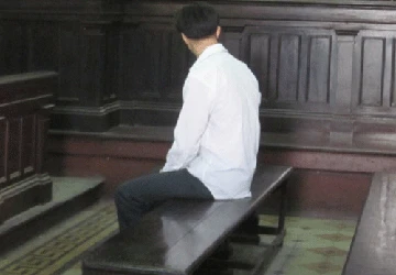 Hại đời 2 bé gái, ra tòa giả ngây ảnh 1