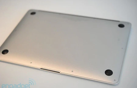 Cận cảnh Macbook Air "siêu mỏng" mới ảnh 5 Cận cảnh Macbook Air "siêu mỏng" mới ảnh 5