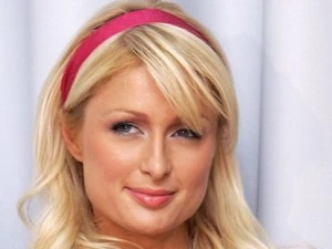 "Cô nàng tiệc tùng" Paris Hilton lại bị kẻ lạ quấy rối ảnh 1