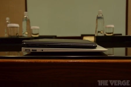 Dell ra mắt laptop “lai” máy tính bảng có khả năng biến hình ảnh 13