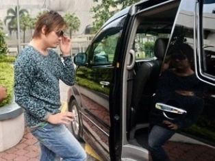 Singapore bỏ tù ba trọng tài nhận "hối lộ tình dục" ảnh 1