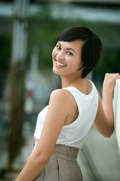 Alex Trần: Được vương miện thì mất người yêu ảnh 1