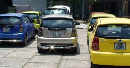 Bắt cặp vợ chồng lừa chiếm… 12 ôtô ảnh 2