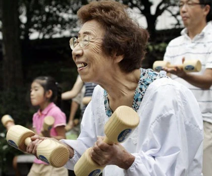 Phụ nữ Nhật tuột mất danh hiệu sống thọ nhất thế giới ảnh 1