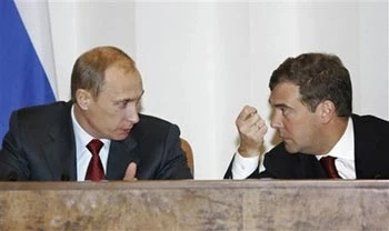 Putin - Medvedev, cặp bài trùng mới trên chính trường Nga
