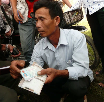 Phát hiện hai thi thể nghi là nạn nhân thứ 17 và 18 vụ xe khách bị lũ cuốn ảnh 1