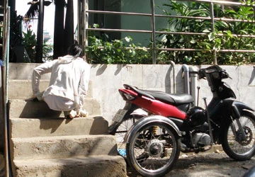 Người khuyết tật khó tìm lối đi riêng ảnh 1