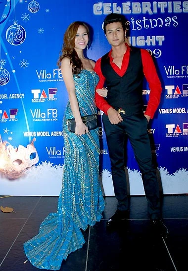 Jennifer Phạm đỏ rực ở "Dạ tiệc sao" ảnh 5