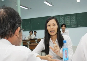 Hệ tại chức: Đứa con bị từ chối ảnh 1