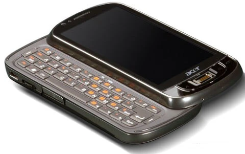 M900 có màn hình rộng và bàn phím QWERTY bên dưới. Ảnh: Gsmarena.