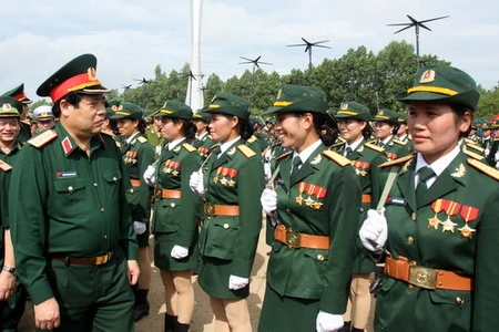 Tổng hợp luyện Diễu binh mừng Đại lễ ảnh 12