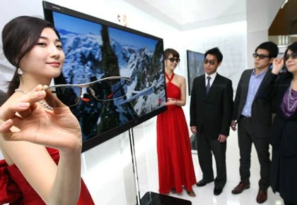LG giới thiệu TV 3D thế hệ mới LW5700 ảnh 2