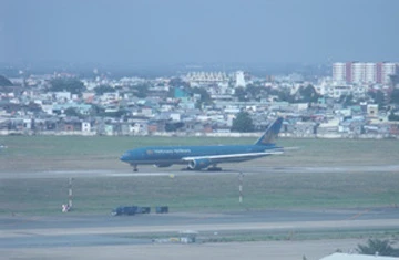 Phó giám đốc một công ty vận tải đột tử trên máy bay ảnh 1