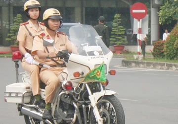 Nữ CSGT TP.HCM sẽ tham gia xử phạt giao thông ảnh 1
