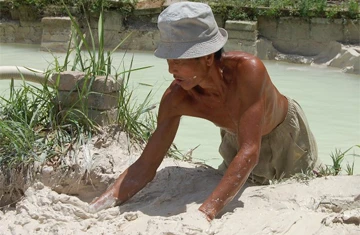 Níu giữ cái ngàn xưa ảnh 1