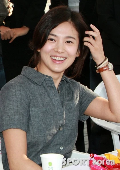 Tìm hiểu thời trang tóc của Song Hye Kyo ảnh 14