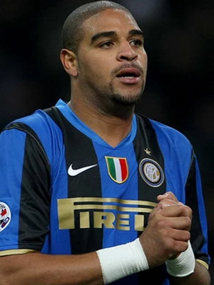 "Hoàng đế" Adriano chính thức cập bến Roma ảnh 1