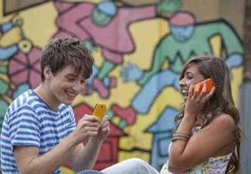 “Chat-chit” với điện thoại cảm ứng ảnh 1