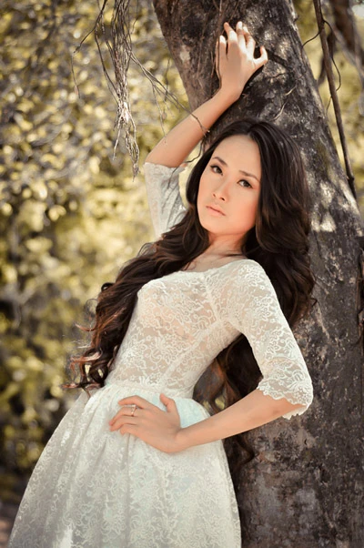 Gặp lại Nhã Uyên - nhan sắc Huế một thời gây "náo loạn" ảnh 5