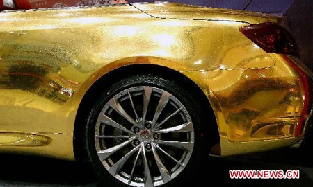 Chiếc xe hơi dát vàng ở Trung Quốc ảnh 5