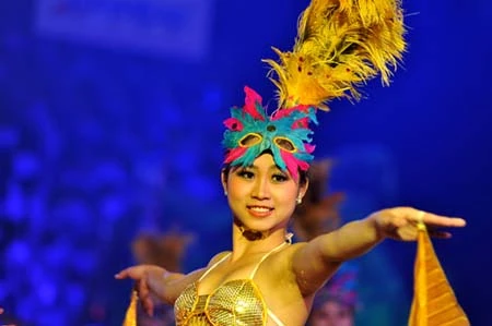 Đêm hội Carnaval Hạ Long rực rỡ sắc màu ảnh 24