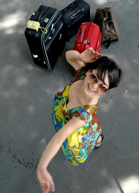 Lan Phương gợi cảm trên phim trường ảnh 8