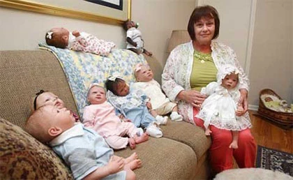 Tiết lộ quá trình làm ra búp bê y hệt người ảnh 2 Tiết lộ quá trình làm ra búp bê y hệt người ảnh 2