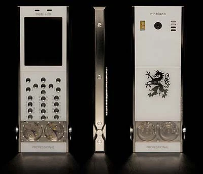 Điện thoại đồng hồ Mobiado Professional 105GMT White. Ảnh: Mobiado. Điện thoại đồng hồ Mobiado Professional 105GMT White. Ảnh: Mobiado.