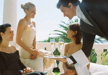 Tại sao “phi công trẻ” yêu “máy bay bà già”? ảnh 1