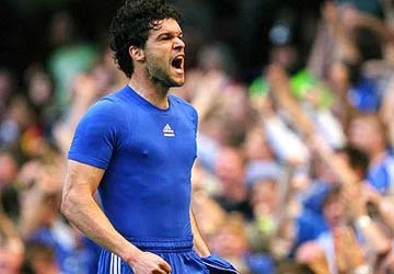 Ballack trở về mái nhà xưa Bayer Leverkusen ảnh 1