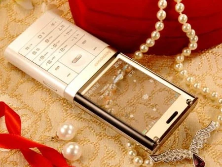 Cận cảnh điện thoại nhìn "xuyên thấu" của Lenovo ảnh 8 Cận cảnh điện thoại nhìn "xuyên thấu" của Lenovo ảnh 8