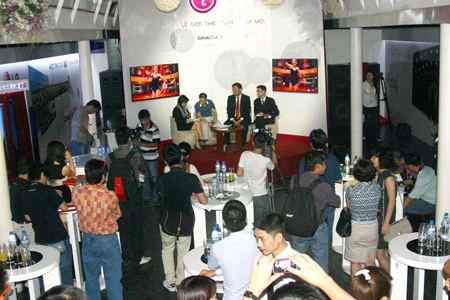 LG ra mắt loạt Cinema 3D Smart TV thế hệ 2012 ảnh 2