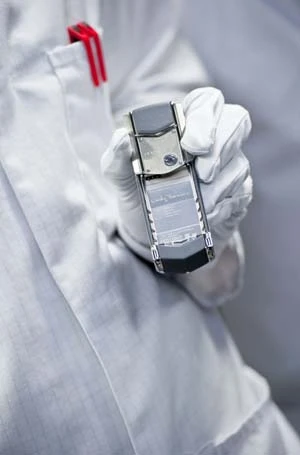 Gặp “dế” Vertu bàn phím QWERTY trước khi ra lò ảnh 11