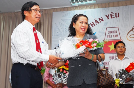 Gần 5 tỉ đồng "Vì học sinh Trường Sa thân yêu" ảnh 2